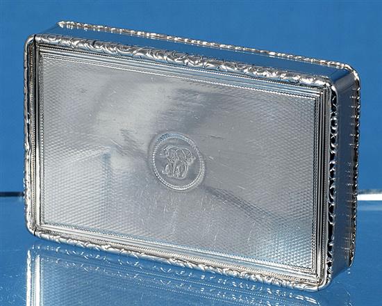 A William IV silver table snuff box, by Edward Edwards II, Length 3 ½”/88mm Width 2 ¼”/56mm Weight: 4.5oz/130grms